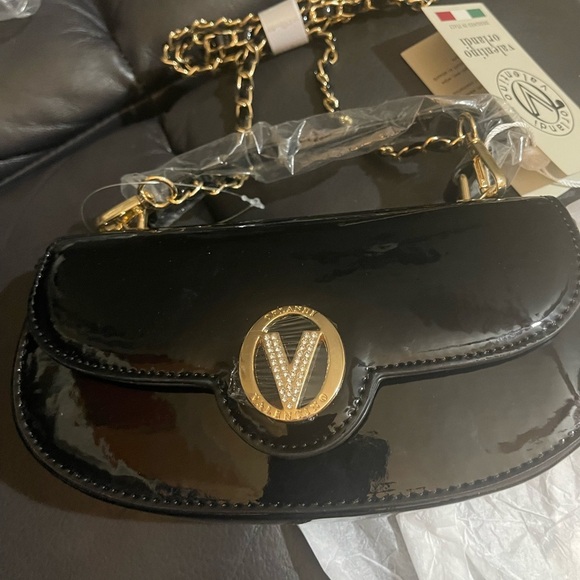 Valentino Black Patent Leather Shoulder Bag great for Valentines Day ❤️❤️❤️ - Picture 2 of 9
